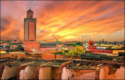 La ville de Marrakech est la capitale du Maroc.