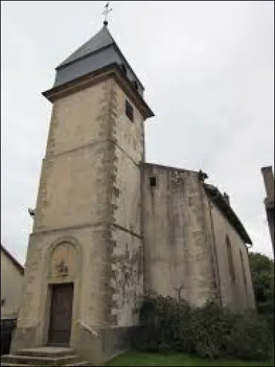 Nous sommes maintenant en Lorraine, à Bettainvillers, au pied de l'église Saint-Maurice. Village du Pays Haut, près du Luxembourg, sur les bords du Woigot, il se situe dans le département ...