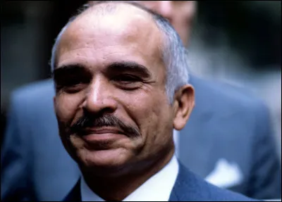 Quel personnage historique, connu pour son rôle dans le monde arabe, était le roi de Jordanie de 1952 à 1999 ?