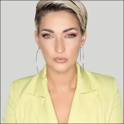 Quelle proposition est le titre d'une chanson de Sheryfa Luna ?