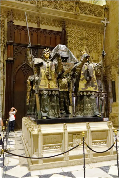 Dans quel monument le tombeau de Christophe Colomb se trouve-t-il ?