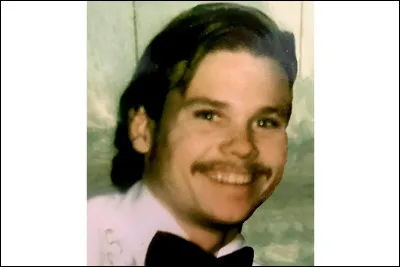 "Le clown tueur" était le surnom de :