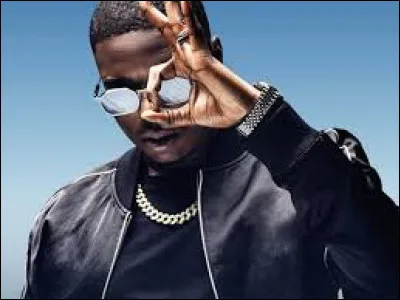 Il est l'auteur du titre "Jefe". Qui est-ce ?