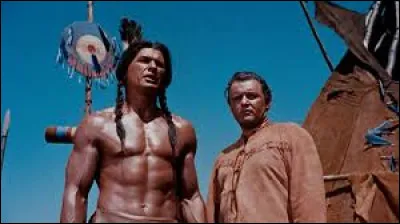 Encore un rôle dIndien pour Bronson dans « Le Jugement des flèches » de Samuel Fuller en 1957. Comment sappelle le personnage sioux interprété par Bronson ?