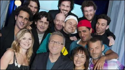 O - Quelle émission de télévision française, diffusée sur France 2, mettait en avant des humoristes et des sketchs, souvent jugés par un jury composé de personnalités du monde du spectacle ?