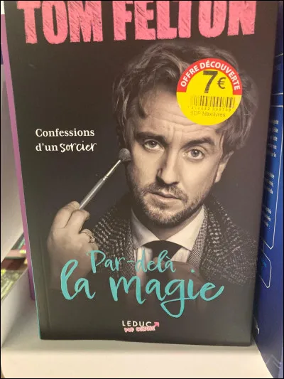 Mon premier est le contraire de haut
Mon second est le contraire de beau
Mon troisième est un petit être qui est souvent dans les jardins
Mon quatrième est ce que certaines personnes utilisent pour aller travailler (c'est un transport très grand)
Mon cinquième est entre 1 et 3
Mon sixième est ce qui se trouve dans le pain
Mon dernier est un déterminant masculin singulier :
