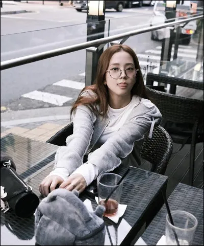 Est-ce que tu connais Jisoo ?