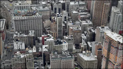 Vers où Annabelle vit-elle ?