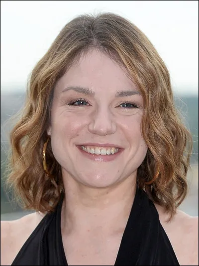 Pour Emilierouge et Emilie630 : quelle est la nationalité de l'actrice Émilie Dequenne ?