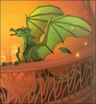 Mon premier peut être minérale ou pure.
Mon second est la deuxième lettre de l'alphabet. 
Mon troisième peut être un arbre ou un aliment.
Mon tout est un(e) Aile de Feuille. Qui suis-je ?