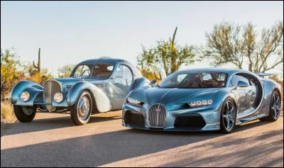 Voiture de haut prestige, la Bugatti Type 57 est une française, produite dans les années 1930 en Alsace. Ses courbes aérodynamiques la rendent unique surtout sur la version Atlantic. Quel autre modèle Bugatti se trouve devant elle ?