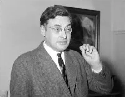 Raymond Queneau était-il un romancier français du XXe siècle ?