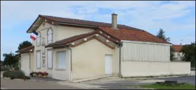 Village du Grand-Est, dans l'aire d'attraction Vitryate, Luxémont-et-Villotte se situe dans le département ...