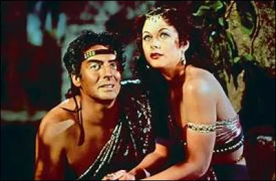 Je suis la seule. Dis lui de revenir, je serai là ; avec un homme comme lui, j'ai l'honneur d'être une fille.