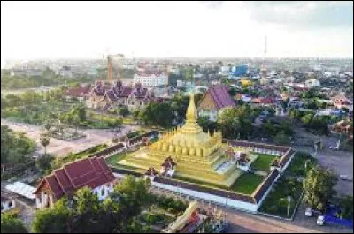 De quel pays asiatique Vientiane est-elle la capitale ?