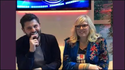 B - Dans quelle émission, présentée par Laurence Boccolini et Christophe Beaugrand, les candidats devaient sauter sur un trampoline géant pour éviter des obstacles ?