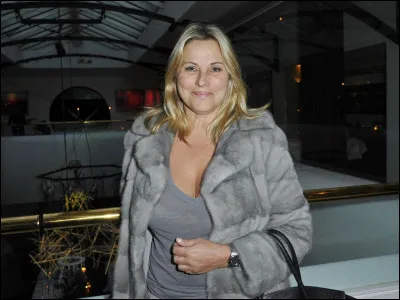 I - Quel programme de TF1, présenté entre autre par Bruno Roblès et Sophie Favier, est connu pour ses anecdotes surprenantes et ses faits étonnants, souvent présentés sous forme de reportages ?