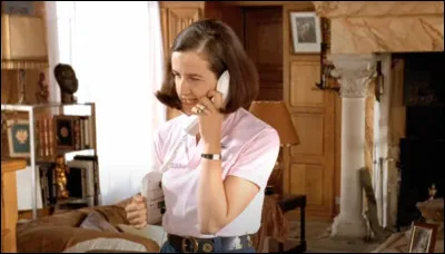 Dans "Les Visiteurs 1", qui tient le rôle de Frédégonde de Pouille/Béatrice Goulard de Montmirail ?