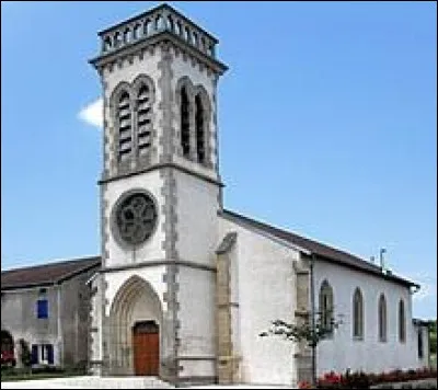 Nous sommes en Lorraine devant l'église de Domvallier. Village de l'aire d'attraction Mirecurtienne, sur les bords du Val d'Arol, il se situe dans le département ...