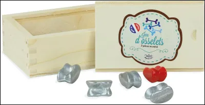 Combien de pièces comprend le jeu d'osselets ?