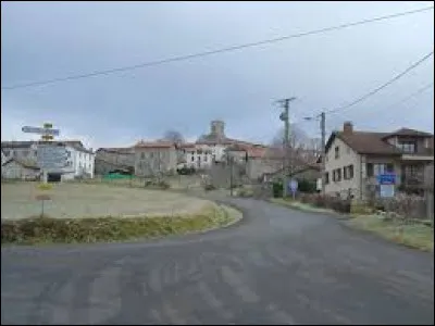 Village d'Auvergne-Rhône-Alpes, dans l'arrondissement d'Ambert, Le Brugeron se situe dans le département ...