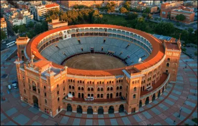 Avec une capacité de 23 000 spectateurs, les arènes de las Ventas à Madrid sont les plus grandes du monde.