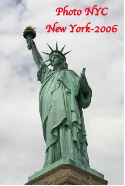 Avec 46 m de haut, la statue de la liberté à New York est la plus grande du monde.