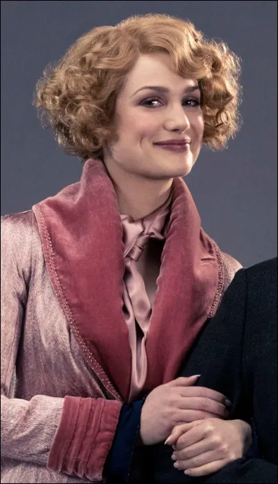 En 7e place : Queenie Goldstein.
Pourquoi décide-t-elle de rejoindre Grindelwald alors qu'elle est du côté de Norbert ?