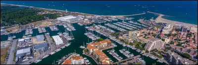 Quelle est cette station balnéaire, deuxième ville du département avec 12 600 habitants ?