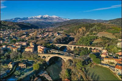 Quelle est cette ville de 7 600 habitants, sous-préfecture située dans le sud du département ?