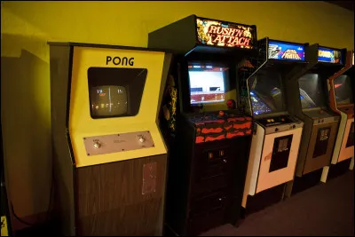 Quand a été inventé le jeu vidéo "Pong" ?