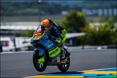 En Moto3, Joel Kelso décroche la première pole de sa carrière. À quelle place David Alonso sest-il qualifié ?