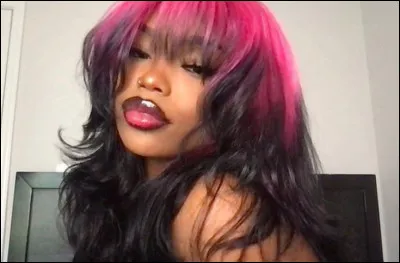 Ton amie te demande quelle couleur pour ses cheveux lui irait le mieux, que dis-tu ?