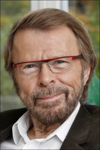 Qui est cette célébrité dont les initiales sont B.U.,chanteur, compositeur, guitariste suédois, membre du groupe ABBA ?