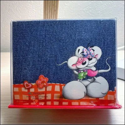 Toutefois, peu de temps après, une nouvelle gamme sort. Comment sappelle-t-elle ?