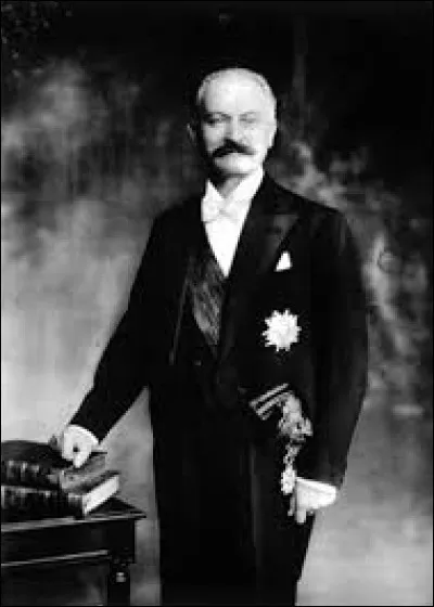 Politique - Qui fut le dernier président de la IIIe République française ?