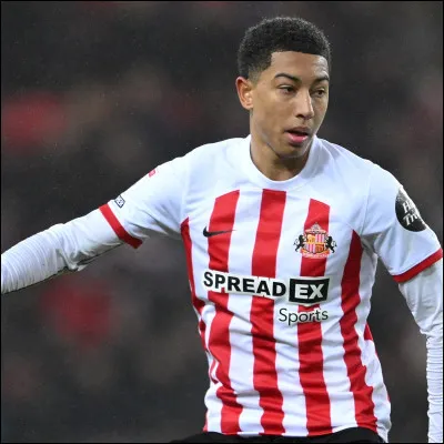 Quel âge a son frère Jobe ?