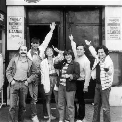 Dans un film du Splendid, quelle actrice &eacute;crit sur un formulaire administratif que son patronyme est "&eacute;pouse X" ?