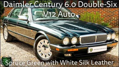 En lançant deux dés équilibrés simultanément, il y a une chance sur douze de faire apparaître un double six.