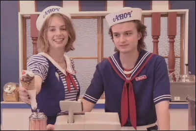 Avec qui Steve travaille-t-il ?