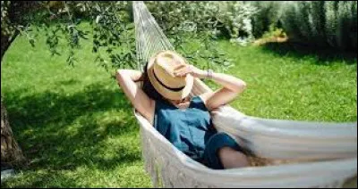 Quel mot est synonyme de « se reposer » ?