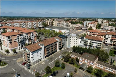 Quelle est cette ville de 40 000 habitants, la deuxième du département par la population ?