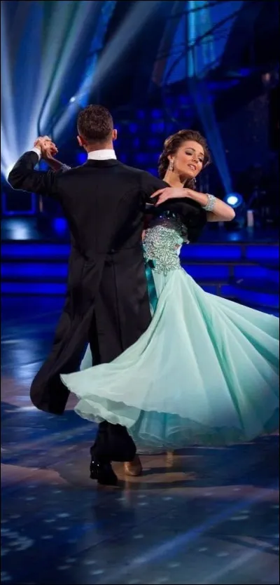 Voici ci-dessous trois exemples de caractéristiques dune valse. Seule lune delles est vraie. Laquelle ?