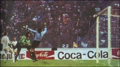 Cet autre club a été finaliste, en 1976, battu par le Bayern Munich après avoir éliminé Eindhoven en demi-finale ; il a aussi, en Coupe de l'UEFA (C3) atteint les quarts de finale en 1980 et en 1981 :