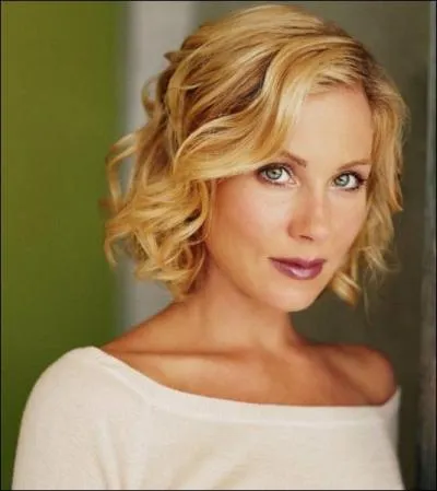 Petite peste de 'Maris, 2 enfants' devenue depuis copine avec Andr le Pt :