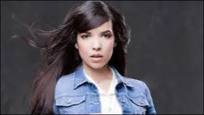 I = Indila
Vrai ou faux ? Elle fut la première personne française à dépasser le milliard de vues sur YouTube.