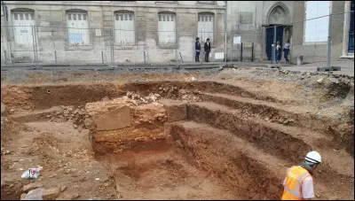 Quel était le nom de Poitiers dans la Gaule romaine ?