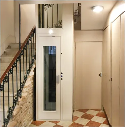 Dans quel pays trouve-t-on les plus petits ascenseurs du monde ?