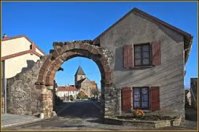 Nous faisons une halte en Lorraine, à Hesse, près de Sarrebourg. Village traversé par le canal de la Marne au Rhin, la Sarre et la Bièvre, il se situe dans le département ...