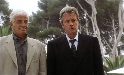 Le film "Une chance sur deux" marque les retrouvailles de Belmondo et Delon en 1998. Qui partage l'affiche avec eux ?